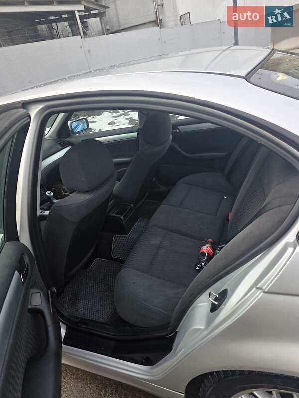 Седан BMW 3 Series 2000 в Львове