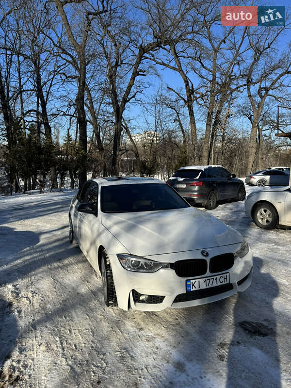 Седан BMW 3 Series 2014 в Киеве