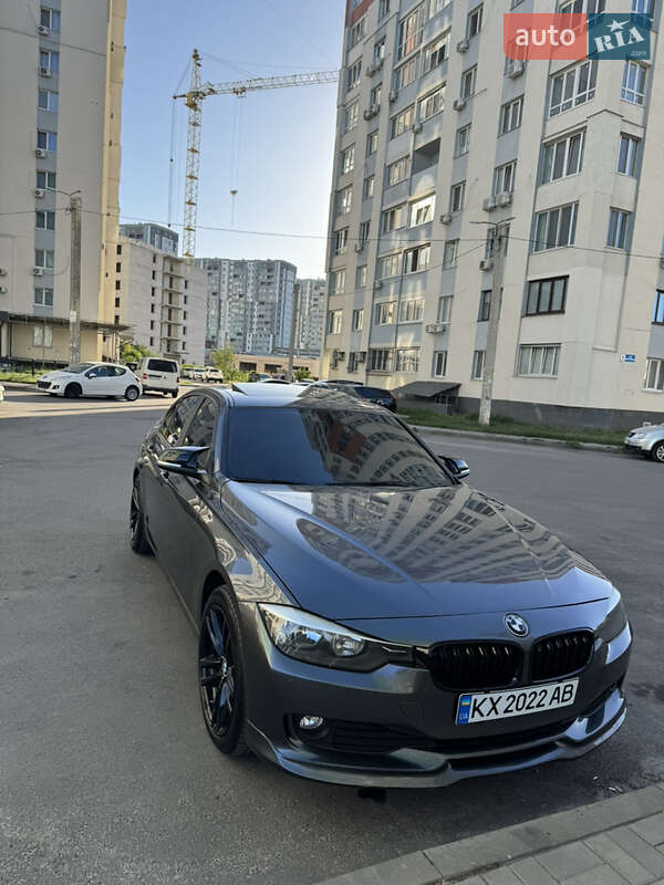 Седан BMW 3 Series 2014 в Харькове