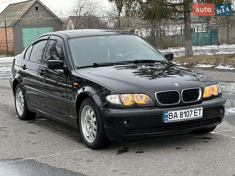 Седан BMW 3 Series 2004 в Новом Буге
