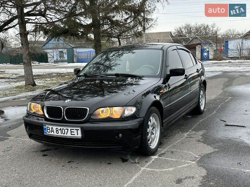 Седан BMW 3 Series 2004 в Новом Буге