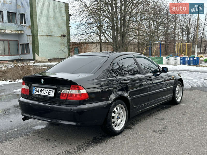 Седан BMW 3 Series 2004 в Новом Буге