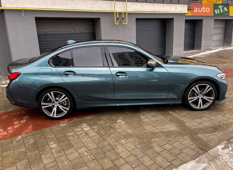 Седан BMW 3 Series 2020 в Ивано-Франковске