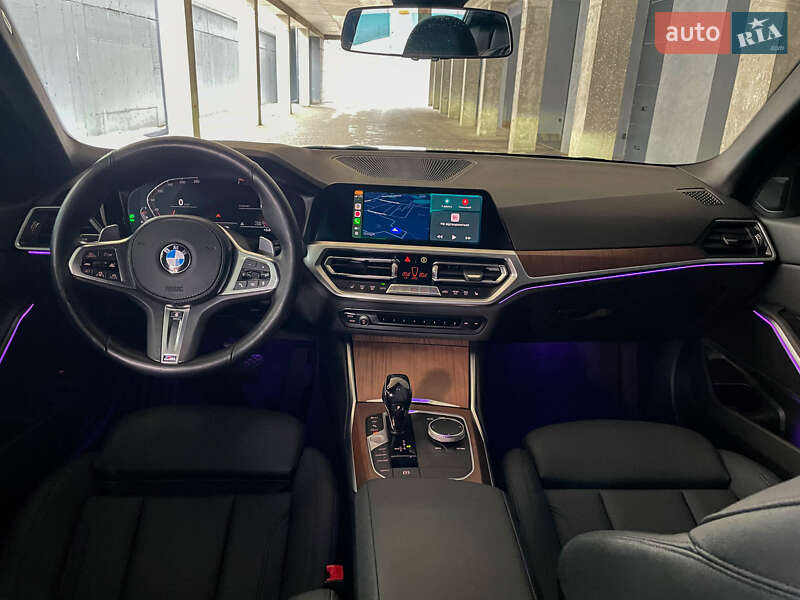 Седан BMW 3 Series 2020 в Ивано-Франковске