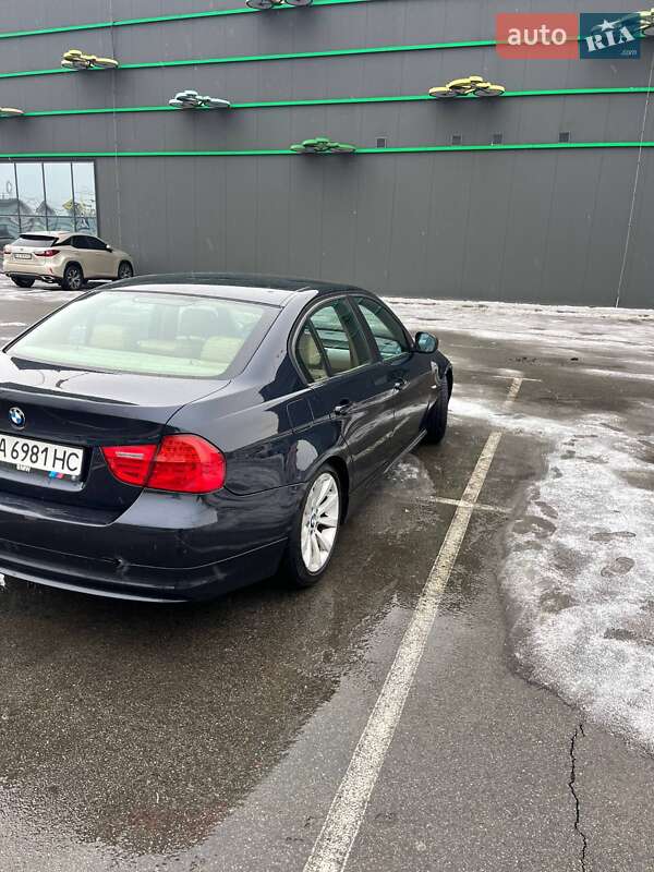 Седан BMW 3 Series 2008 в Киеве