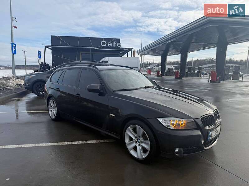 Универсал BMW 3 Series 2010 в Калиновке