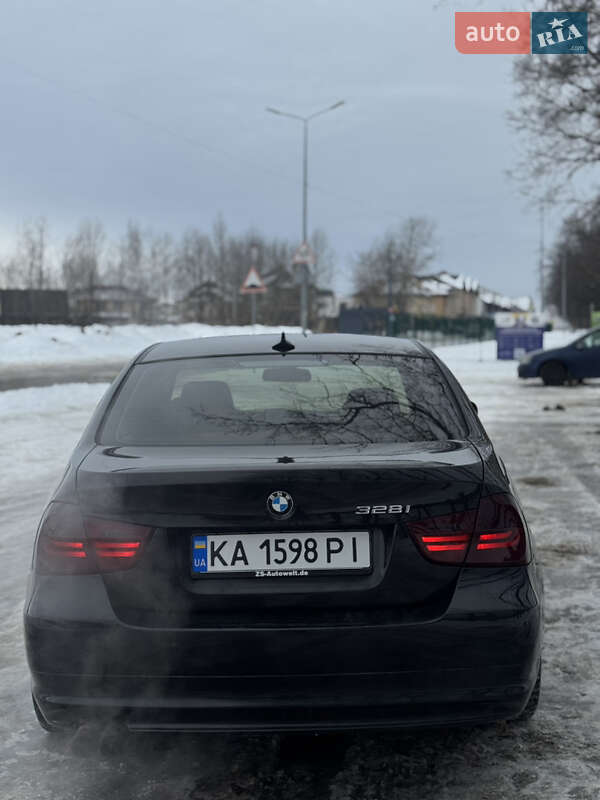Седан BMW 3 Series 2011 в Киеве