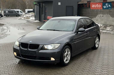 Седан BMW 3 Series 2006 в Ровно