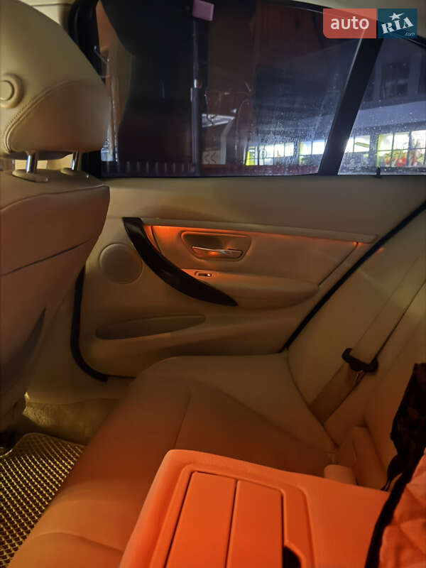 Седан BMW 3 Series 2013 в Ужгороде фото 108 Седан BMW 3 Series 2013 в Ужгороде