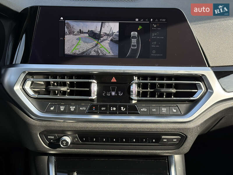 Седан BMW 3 Series 2020 в Львове