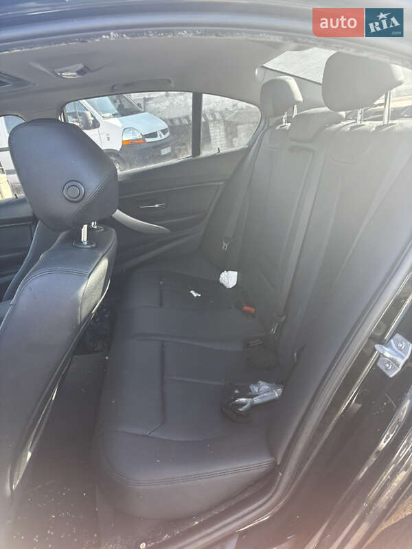 Седан BMW 3 Series 2015 в Стрые