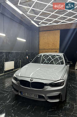 Седан BMW 3 Series 2017 в Соленом