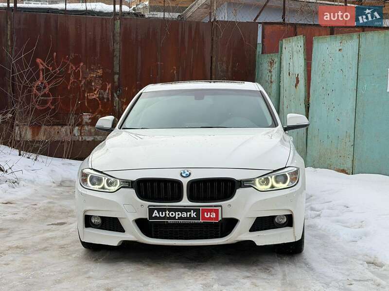 Седан BMW 3 Series 2016 в Києві