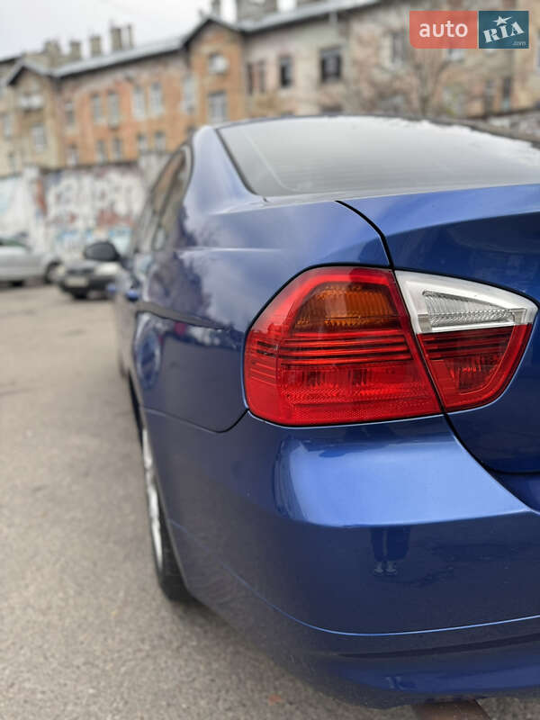 Седан BMW 3 Series 2007 в Львові