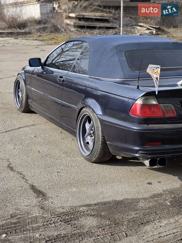 Кабриолет BMW 3 Series 2002 в Кривом Роге