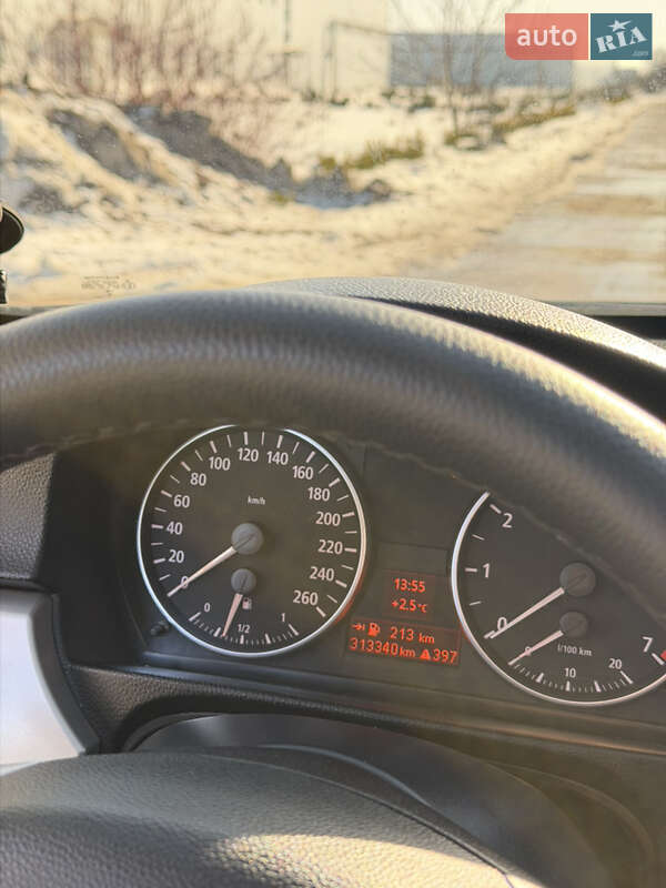 Седан BMW 3 Series 2005 в Киеве