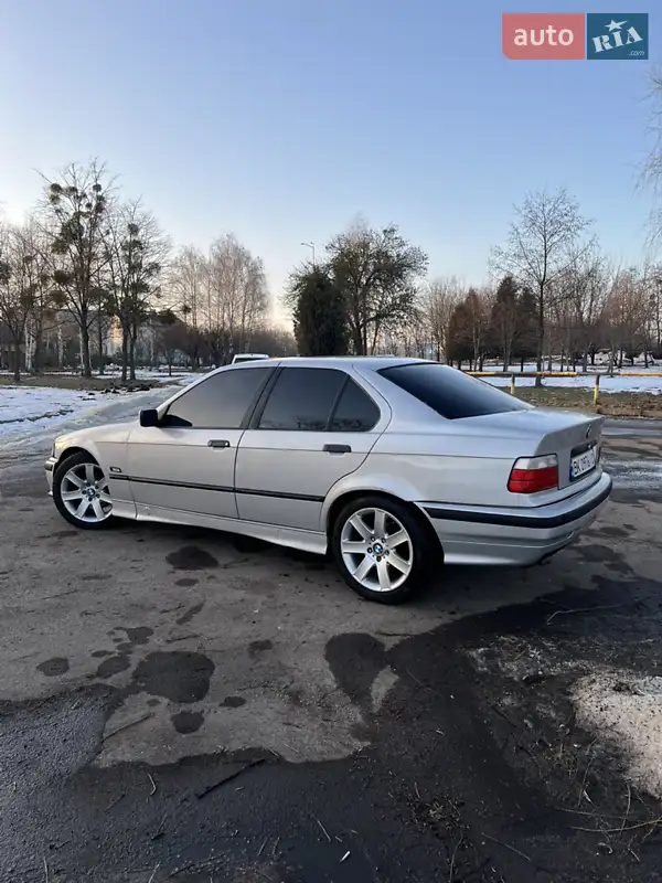 BMW 3 Series 1996 VIN WBACA91040JF25604 фото оголошення 5 з 49