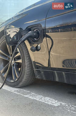 Седан BMW 3 Series 2018 в Одессе