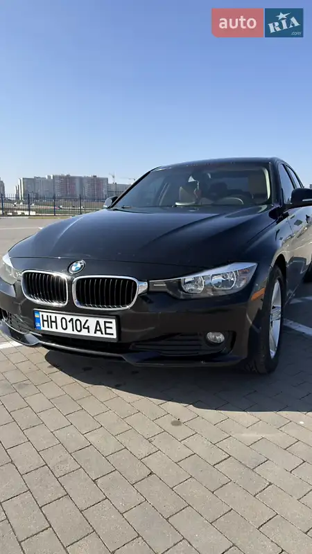 BMW 3 Series 2014 VIN WBA3B1G57ENS81221 фото оголошення 2 з 118