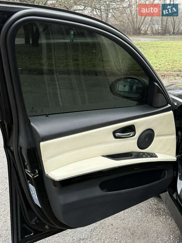 Универсал BMW 3 Series 2005 в Кременчуге фото 10 Универсал BMW 3 Series 2005 в Кременчуге