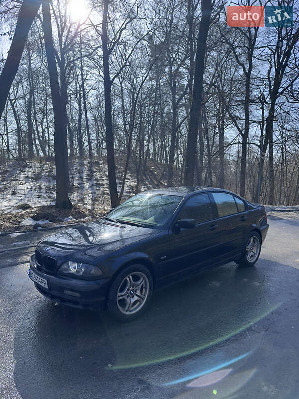 Седан BMW 3 Series 2001 в Львове