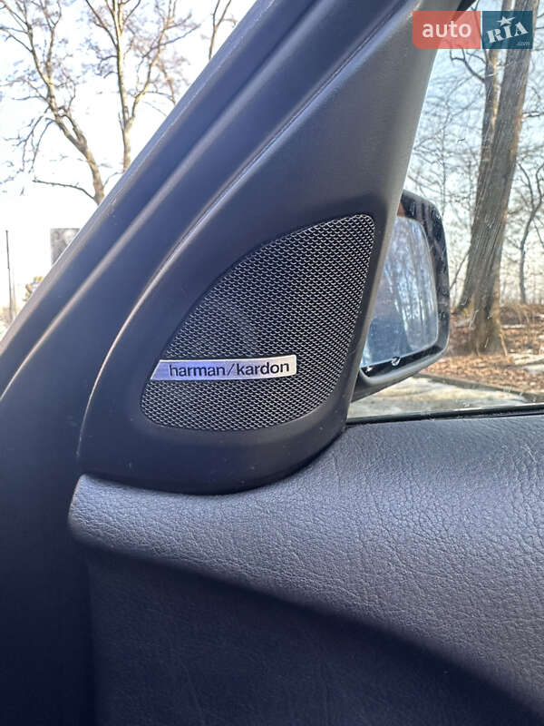 Седан BMW 3 Series 2001 в Львове