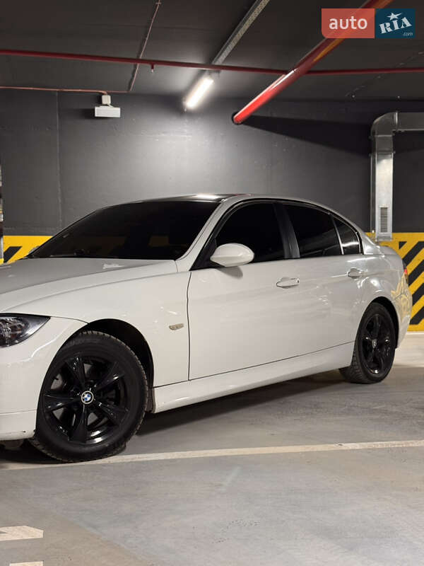 Седан BMW 3 Series 2007 в Ивано-Франковске