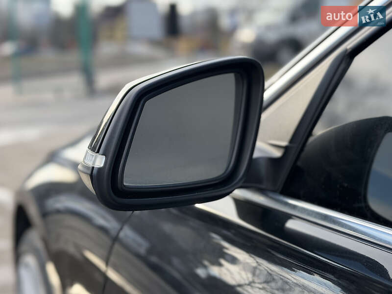 Седан BMW 3 Series 2015 в Шептицькому