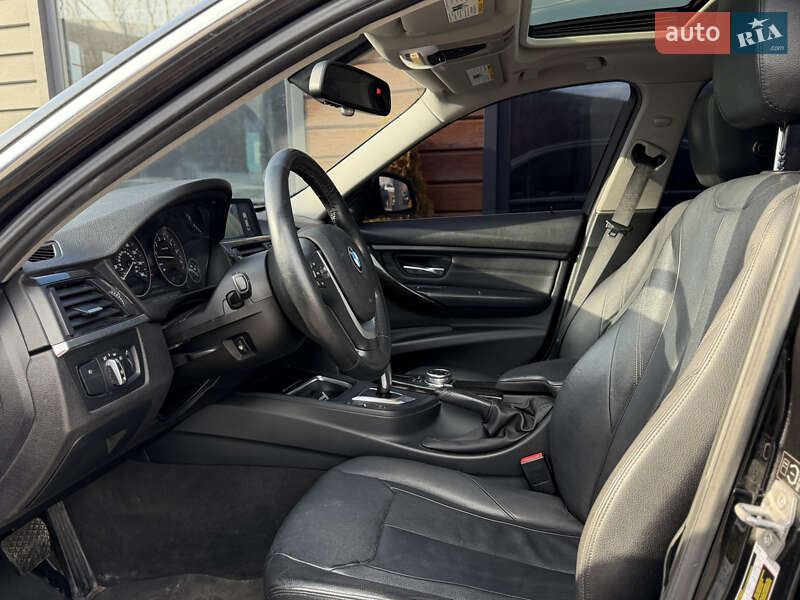 Седан BMW 3 Series 2015 в Шептицькому