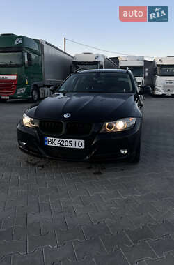 Универсал BMW 3 Series 2009 в Сарнах