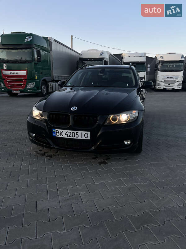 BMW 3 Series 2009