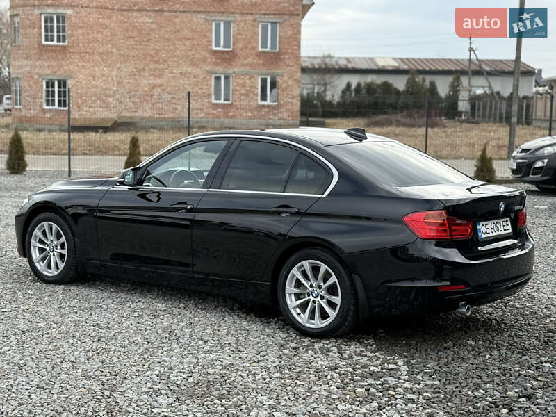 Седан BMW 3 Series 2013 в Черновцах