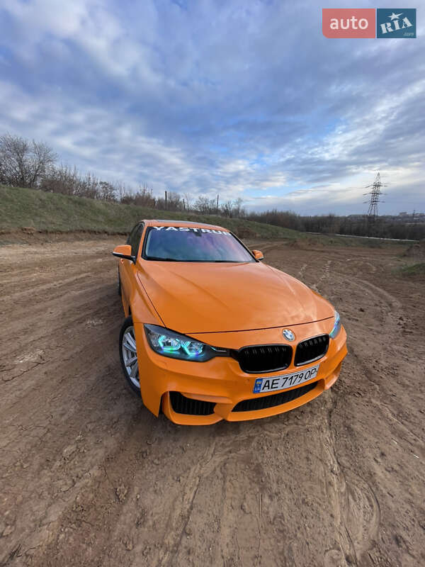 Седан BMW 3 Series 2013 в Кривом Роге фото 4 Седан BMW 3 Series 2013 в Кривом Роге