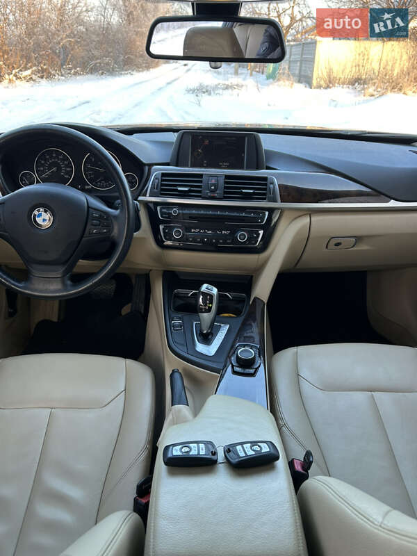 Седан BMW 3 Series 2015 в Белой Церкви