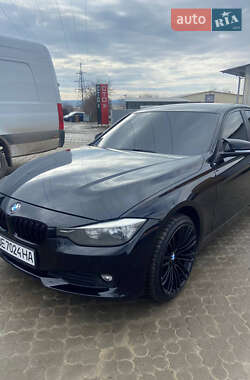 Седан BMW 3 Series 2013 в Чернівцях