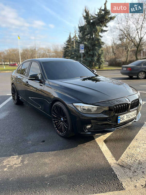 Седан BMW 3 Series 2013 в Черновцах фото 4 Седан BMW 3 Series 2013 в Черновцах
