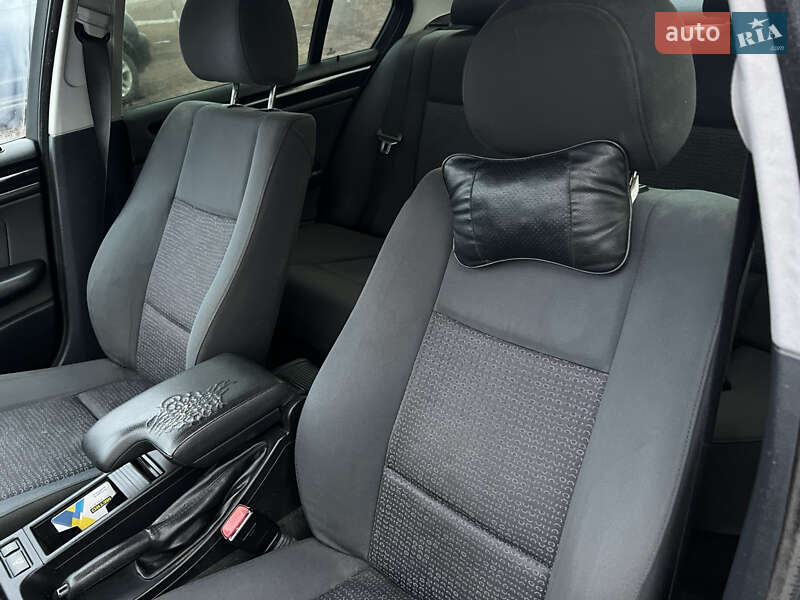 Седан BMW 3 Series 2003 в Ровно фото 13 Седан BMW 3 Series 2003 в Ровно