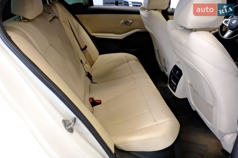 Седан BMW 3 Series 2020 в Одессе