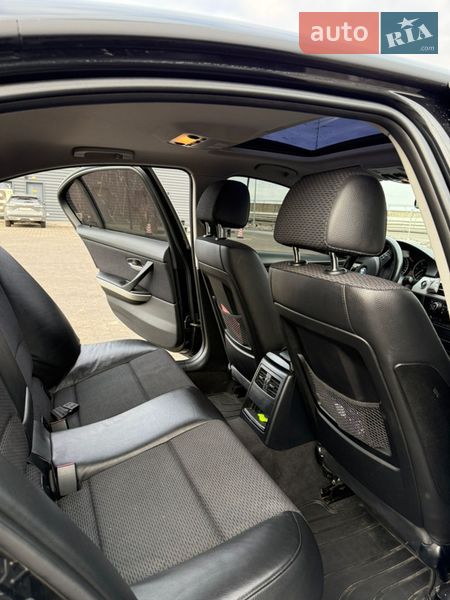 Седан BMW 3 Series 2010 в Киеве фото 14 Седан BMW 3 Series 2010 в Киеве