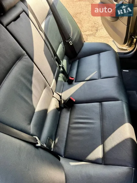 BMW 3 Series 2006 VIN WBAVS110X0FR57881 фото оголошення 16 з 60
