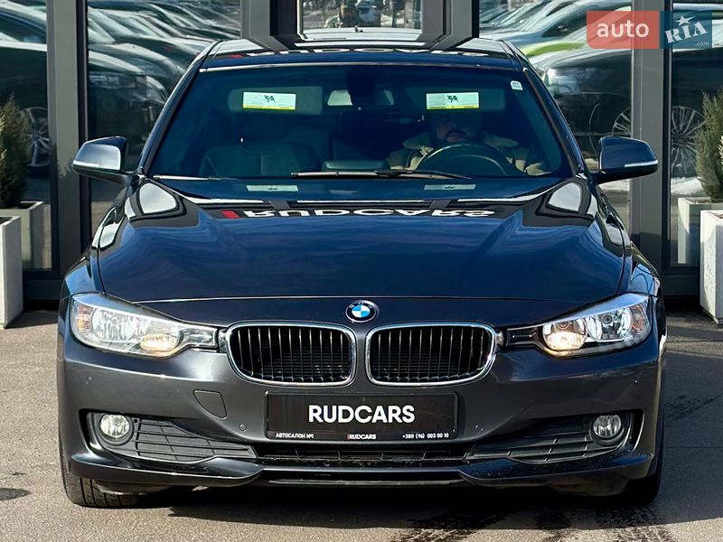 Седан BMW 3 Series 2014 в Кременчуге