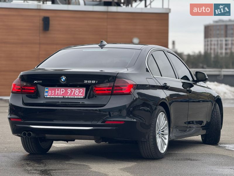 Седан BMW 3 Series 2014 в Киеве