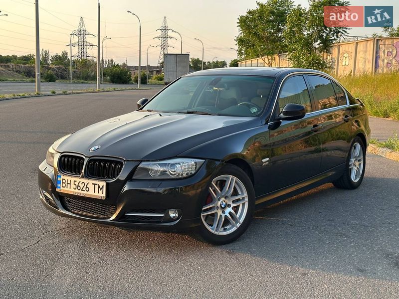 Седан BMW 3 Series 2011 в Одессе