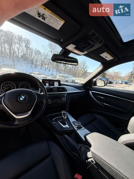 Седан BMW 3 Series 2018 в Киеве