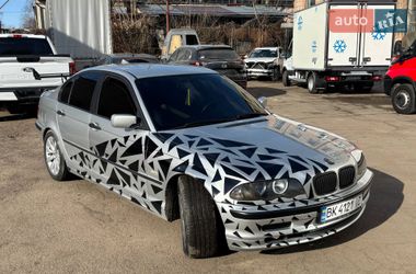 Седан BMW 3 Series 1999 в Рівному