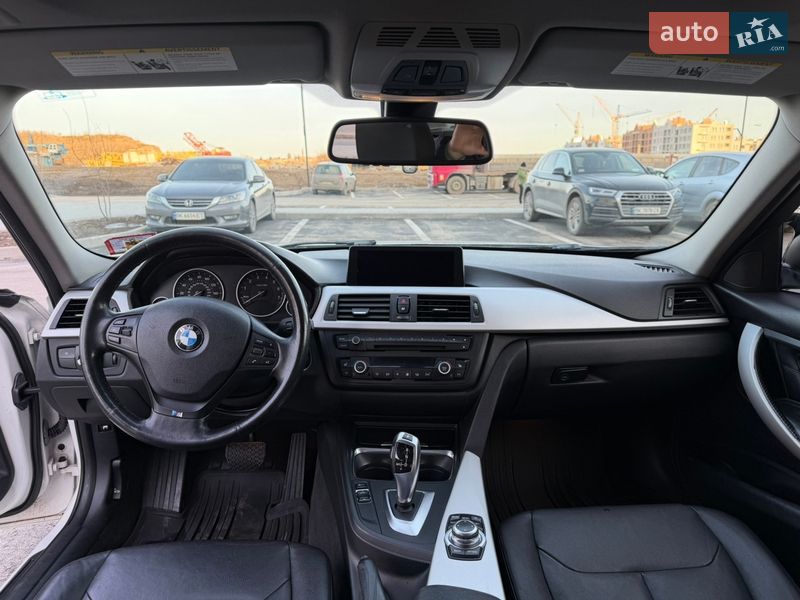 Седан BMW 3 Series 2013 в Ровно
