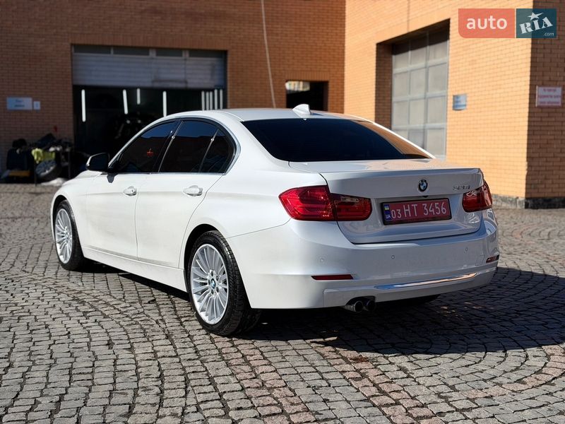 Седан BMW 3 Series 2015 в Луцке