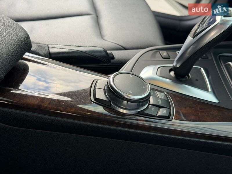 Седан BMW 3 Series 2016 в Одессе