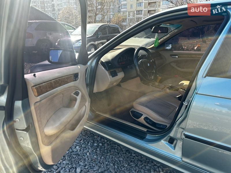 Седан BMW 3 Series 2001 в Киеве