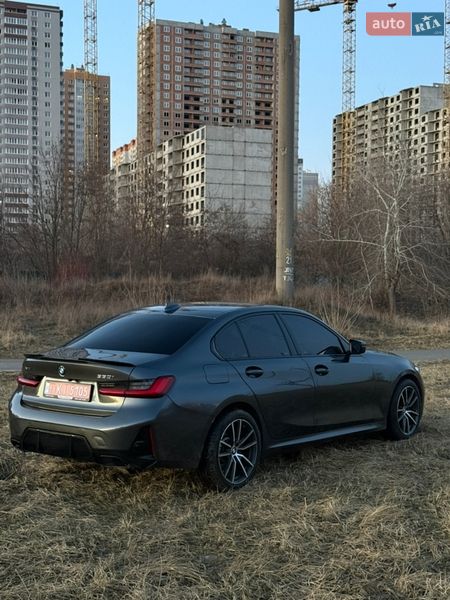 Седан BMW 3 Series 2019 в Киеве